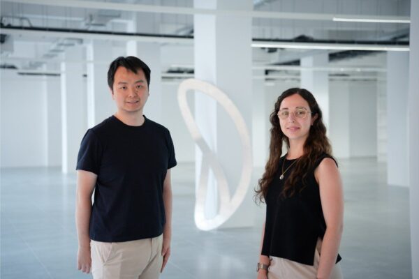 Theker、特定作業に縛られない工場ロボットで8500万ドル調達