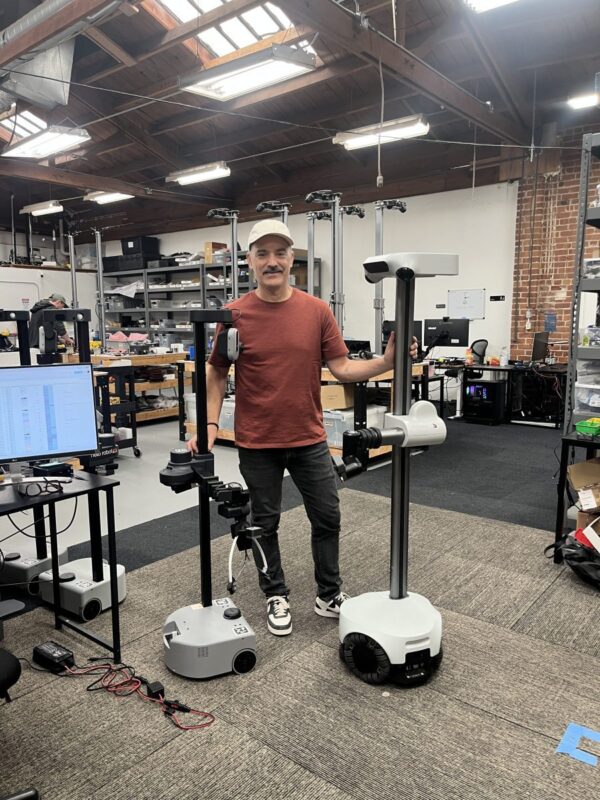 Hello Robotの家庭用支援ロボットStretch、在宅で使う前提の設計が示す現実路線