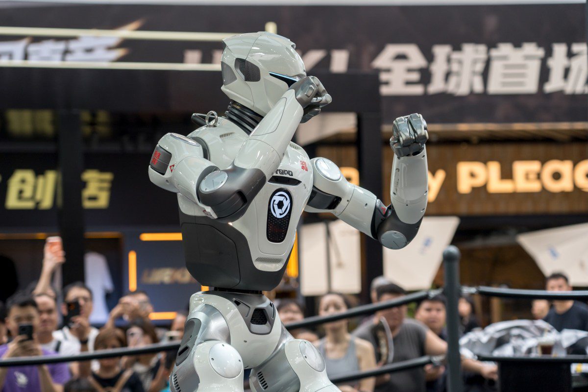 米政府、外国製ヒューマノイドとロボット犬の新規輸入を禁止 安全保障で市場に波紋