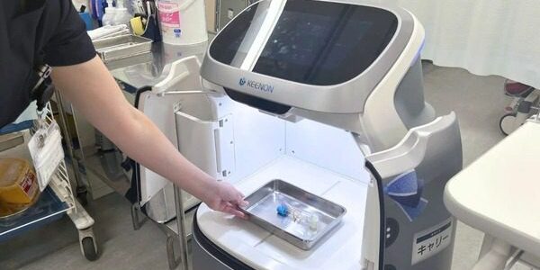 news-1785840122561 KEENON W3、慈恵医大柏病院で年間330時間削減 院内搬送の省力化を実証