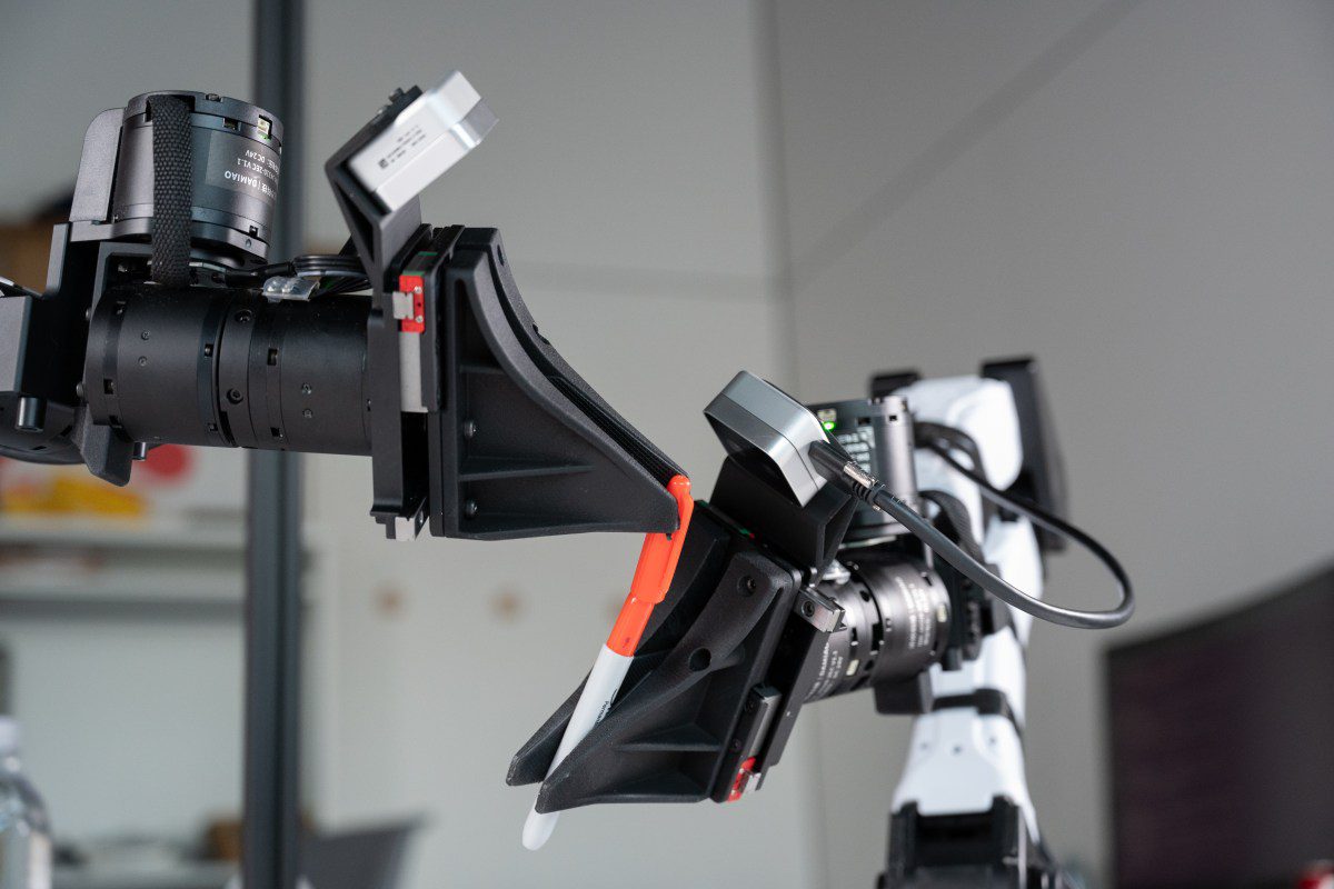 XDOFが評価額12億ドルでSeries B協議、ロボット学習データ基盤の商用化が加速